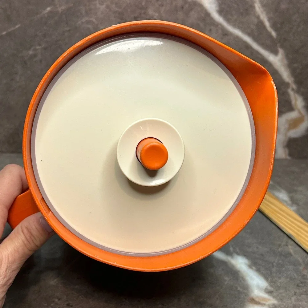 Vintage Tupperware Orange 2 Quart Pitcher 800-9 Push Button Lid Retro Kitchen